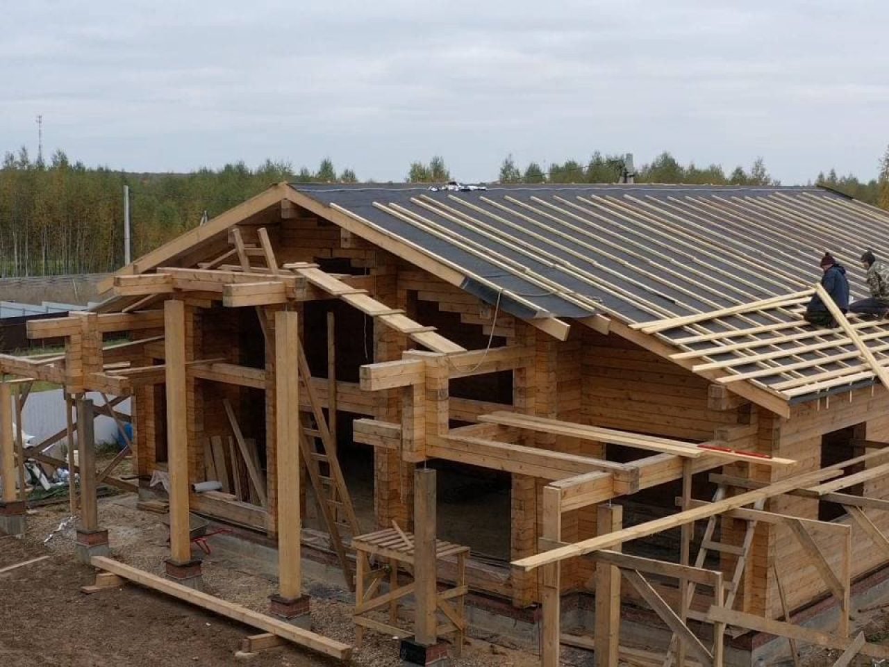 Строительство крыши, монтаж кровли на проекте Шилово 2